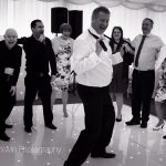 IMG_Parkwin_Photography_Singalong_Waiters_Offley_Place_3939bw